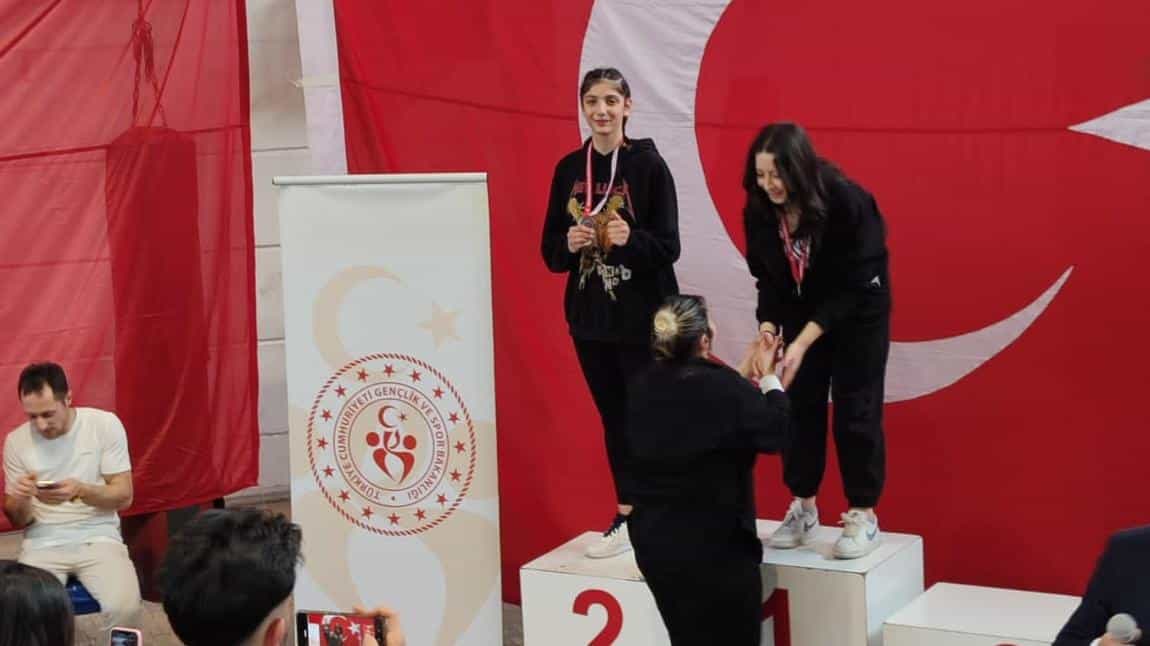 Ankara Boks Şampiyonası'nda Gümüş Madalya Okulumuzdan